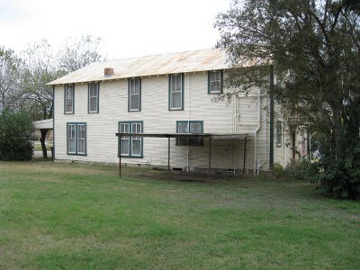 Building Photo - 98 Edwards St