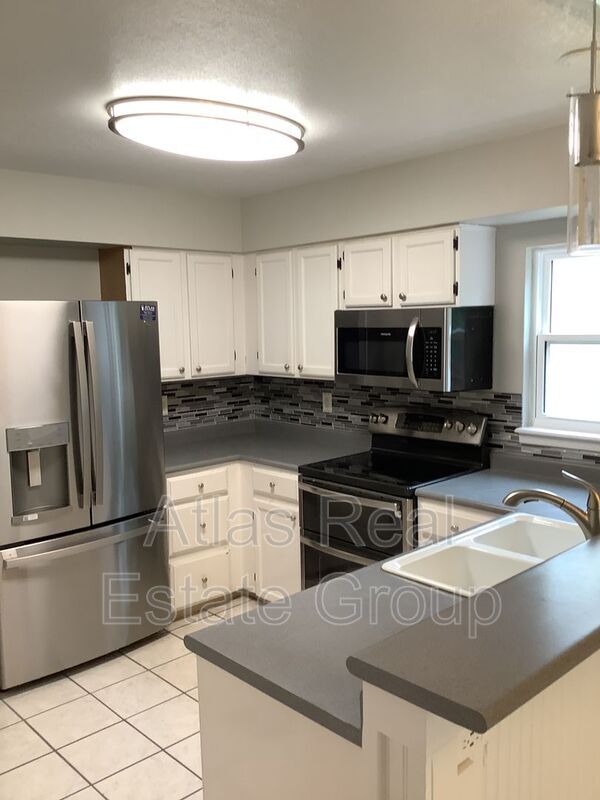 Building Photo - 11513 Wray Ct