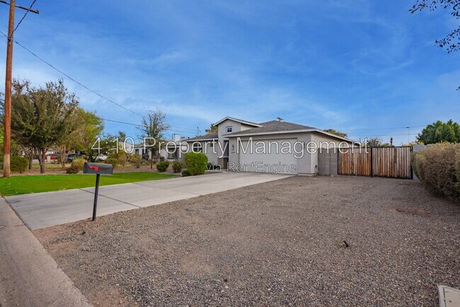 Building Photo - 2435 N 27th St