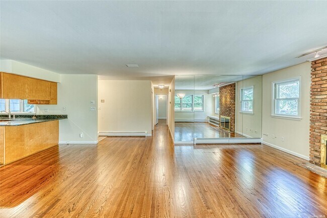 Building Photo - 23 Overton Ave