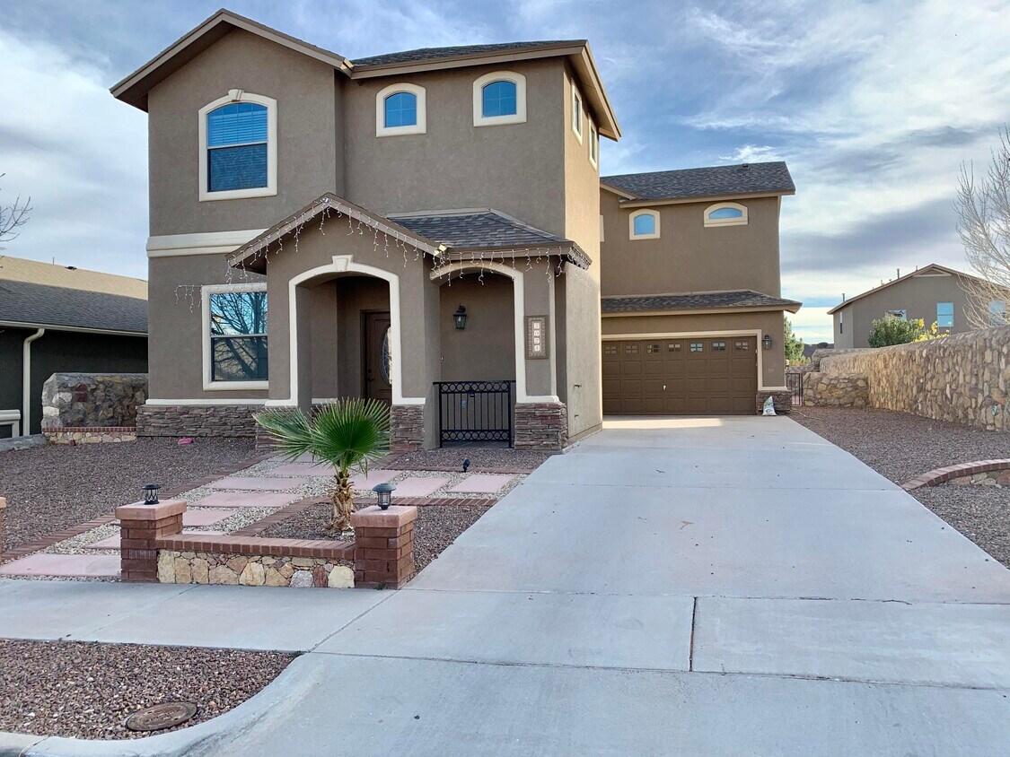 Foto principal - 5028 Stampede Dr