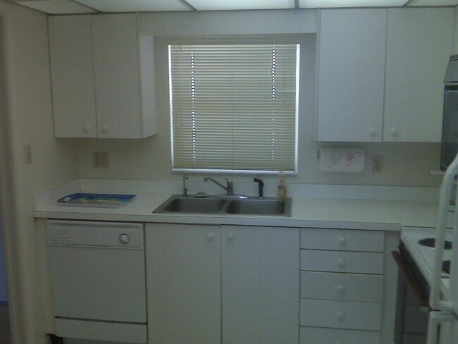 Foto del edificio - 1230 Gulf Blvd