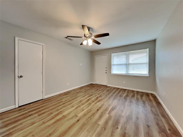 Building Photo - 1340 E Park Dr