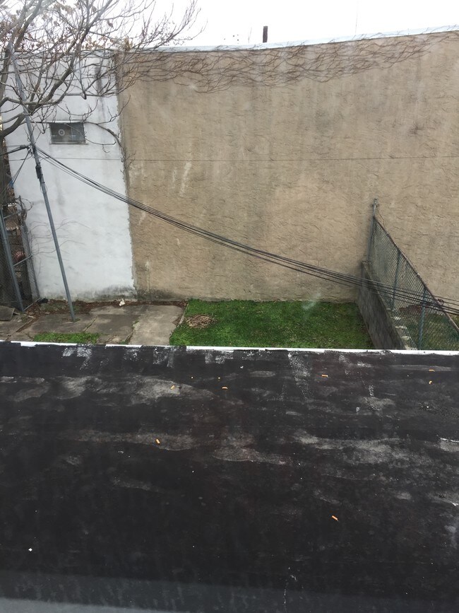 Foto del edificio - 3303 Kensington Ave