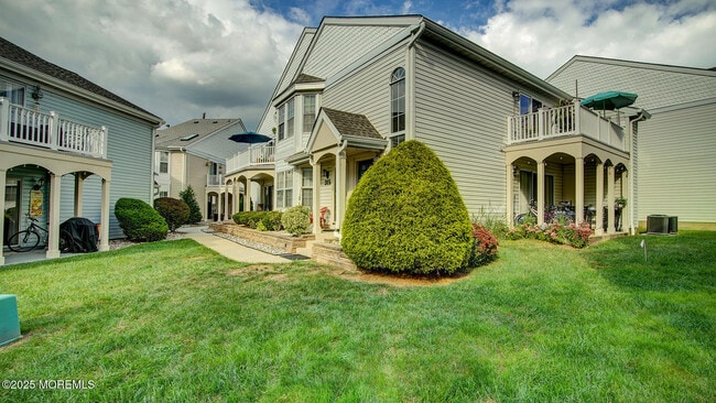 Building Photo - 316 Tulip Ln