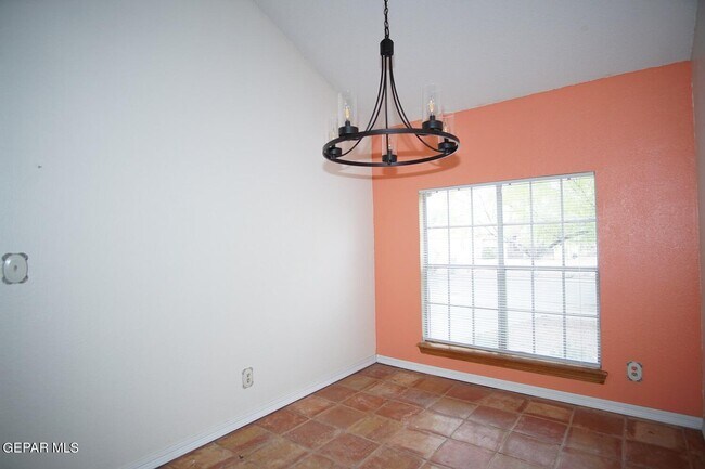 Foto del edificio - 5460 Ridge St