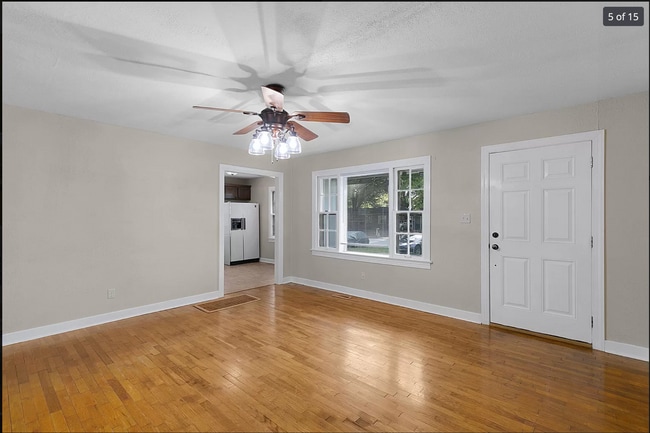 Building Photo - 140 Summar Dr