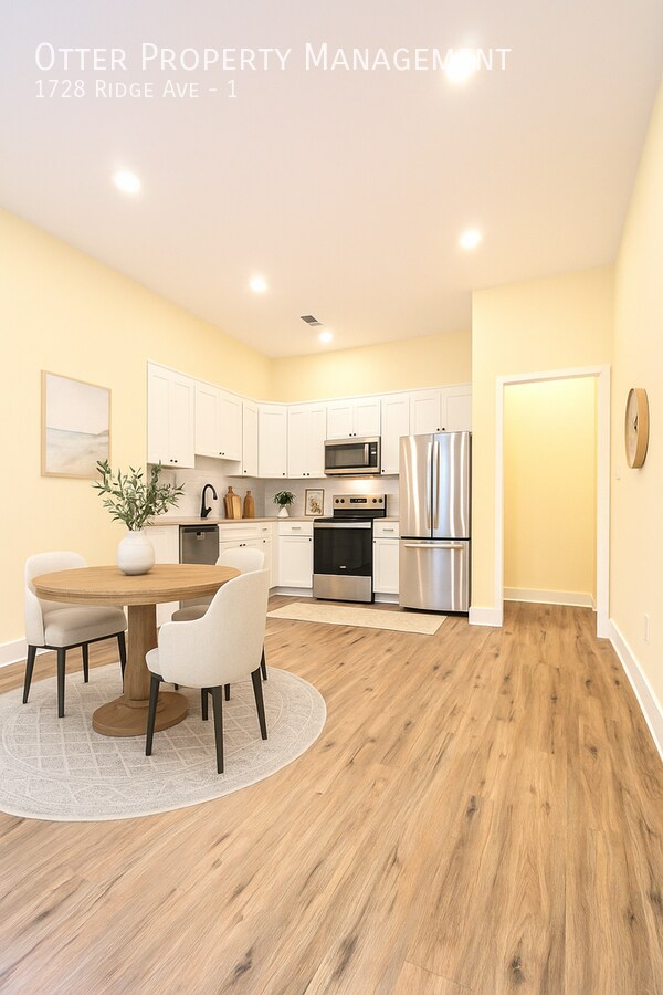 Foto del edificio - 1728 Ridge Ave