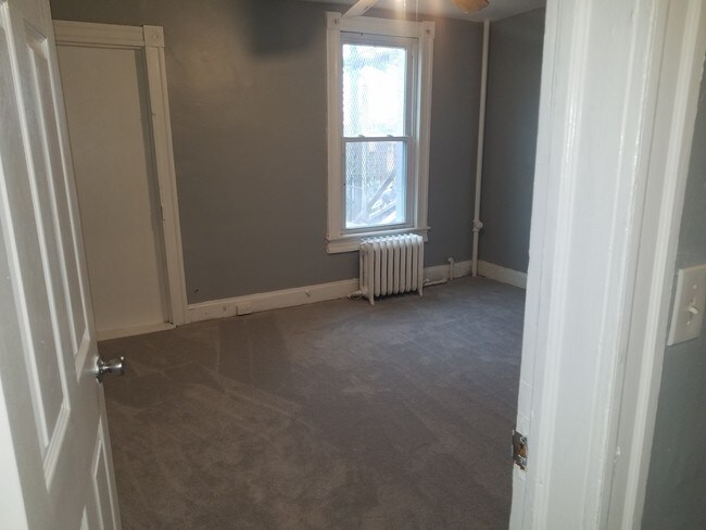 Building Photo - 603 N Ashburton St