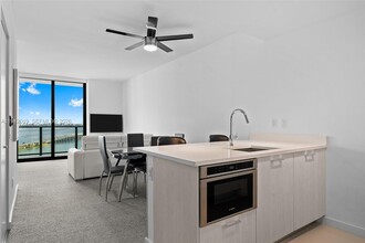 Building Photo - 501 NE 31st St