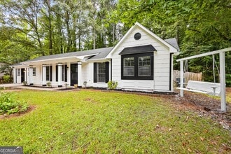 Building Photo - 5846 Bobbin Ln