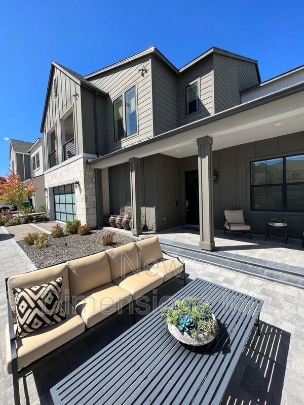 Foto del edificio - 307 Marewood Ct