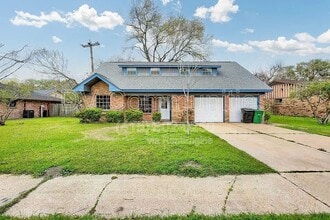 Building Photo - 10946 Gulf Valley