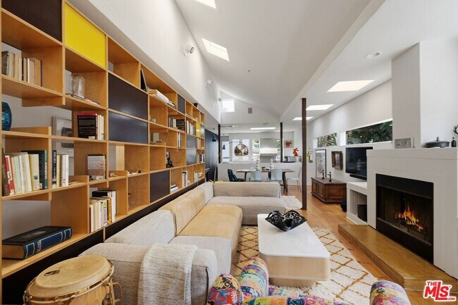 Foto del edificio - 2320 Walnut Ave