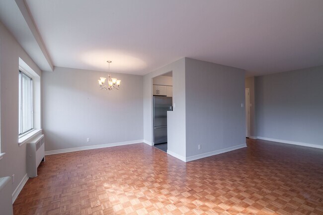 Photo du bâtiment - 4555 Av. Bonavista