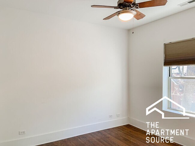 Photo - 1851 W Cornelia Ave Apartment