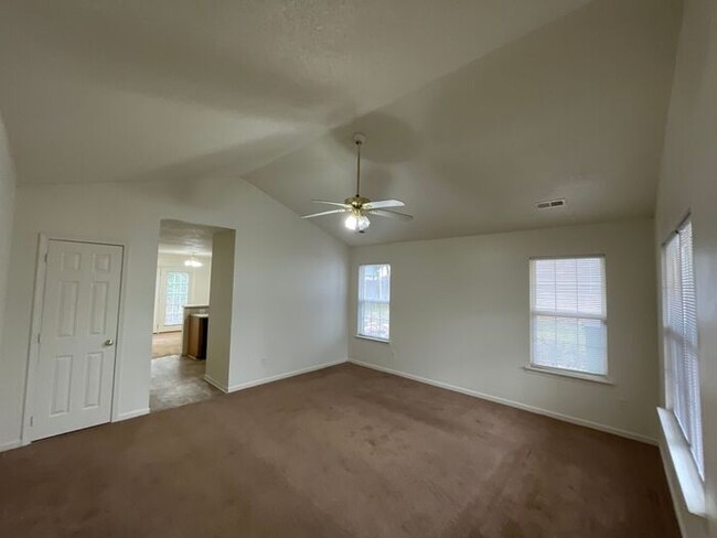 Building Photo - T.R. Lawing Realty Property