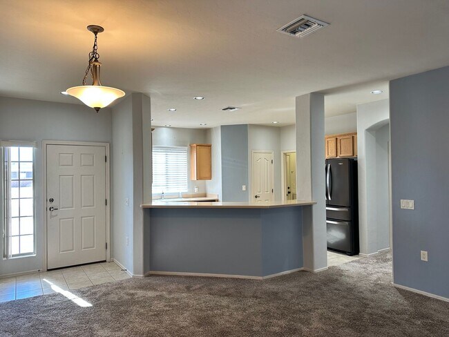 Building Photo - Price just Reduced ! Beautiful Home on a C...