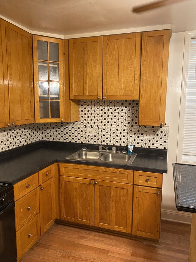 Building Photo - 8324 S Baker Ave