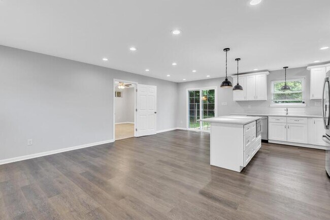 Foto del edificio - 6906 Glenn Dale Rd