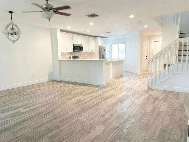Building Photo - 6207 Old Court Rd