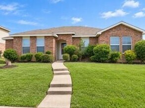 Building Photo - 1515 Madison Dr