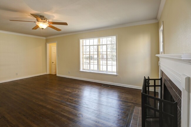 Foto del edificio - FOR LEASE | Tulsa | 2 Bed, 1 Bath Home - $...