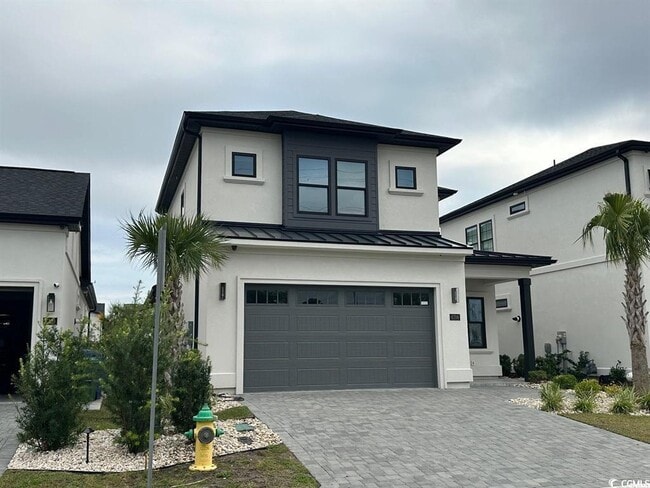 Foto del edificio - 6706 Montgomery Ln