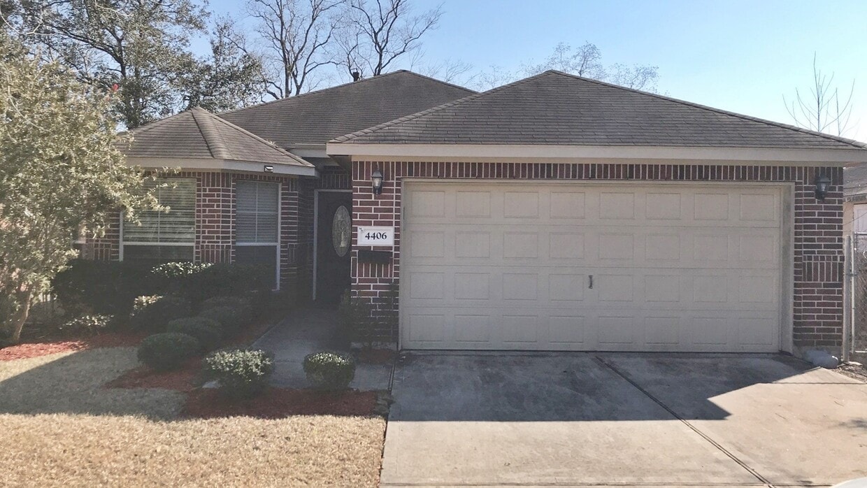 Foto principal - 4406 Davenport St