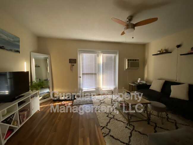 Foto del edificio - 519 W 8th St