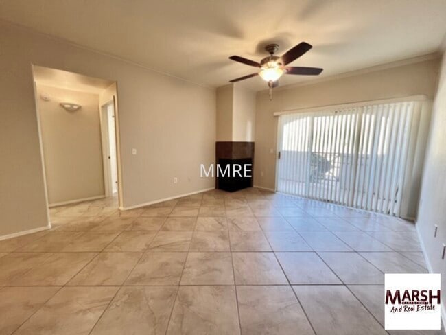 Foto del edificio - Beautiful 2 bedroom condo with 1 car garag...