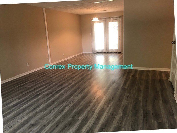 Building Photo - Newly Renovated Home!