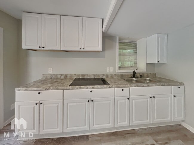 Building Photo - 5454 Faucett Rd