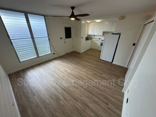 Foto del edificio - 838 Lukepane Ave