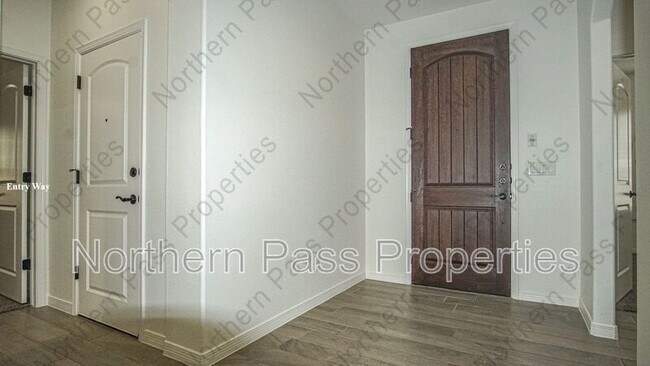 Building Photo - 1831 Cimarron Park Dr