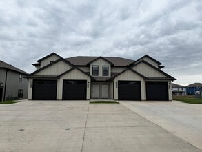 Building Photo - 83 SE 351st Rd Building Photo - 83 SE 351st Rd