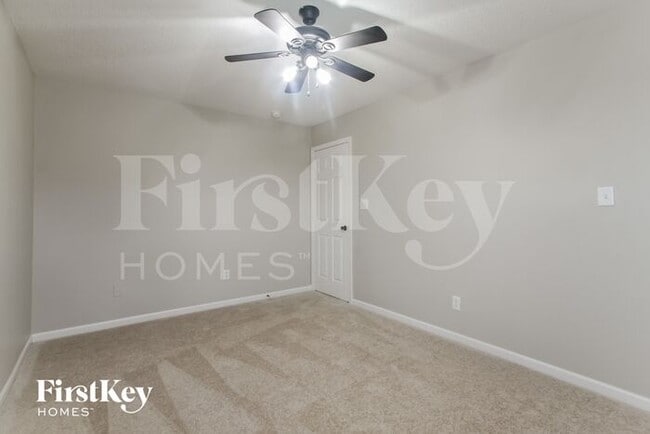 Building Photo - 12336 Tuckaway Ct