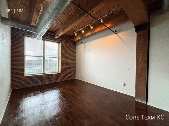 Foto del edificio - 202 W 5th St