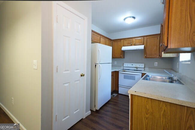 Foto del edificio - 501 Pine Park St