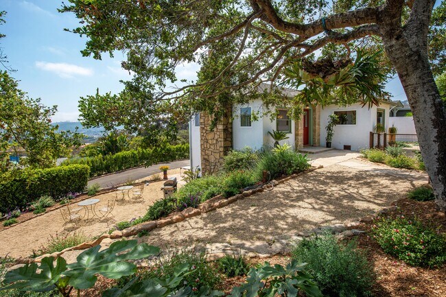 Foto del edificio - 1630 Overlook Ln