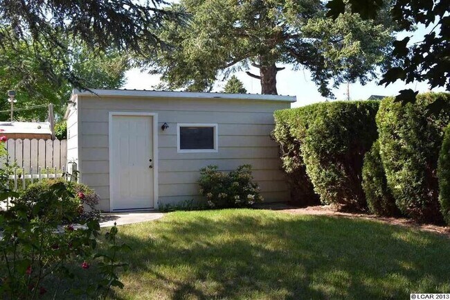 Foto del edificio - Large 4 Bedroom Orchards Home with private...