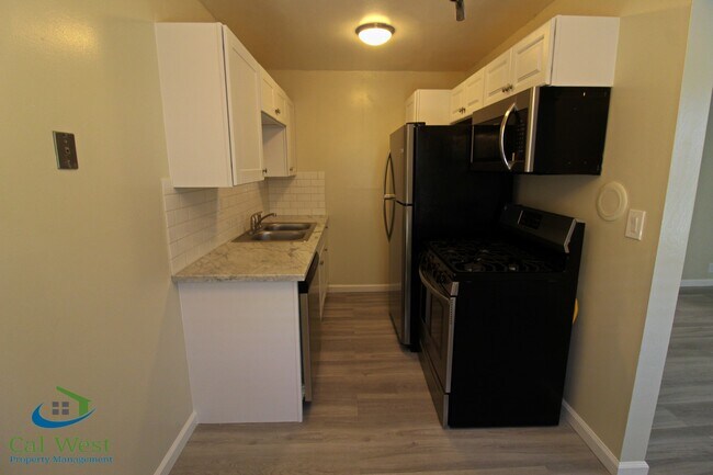 Foto del edificio - $1,995 - Remodeled 1 Bed/1 Bath in San Jos...