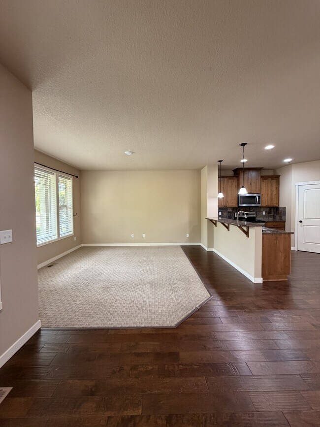 Foto del edificio - 7207 Spencer Ave NE