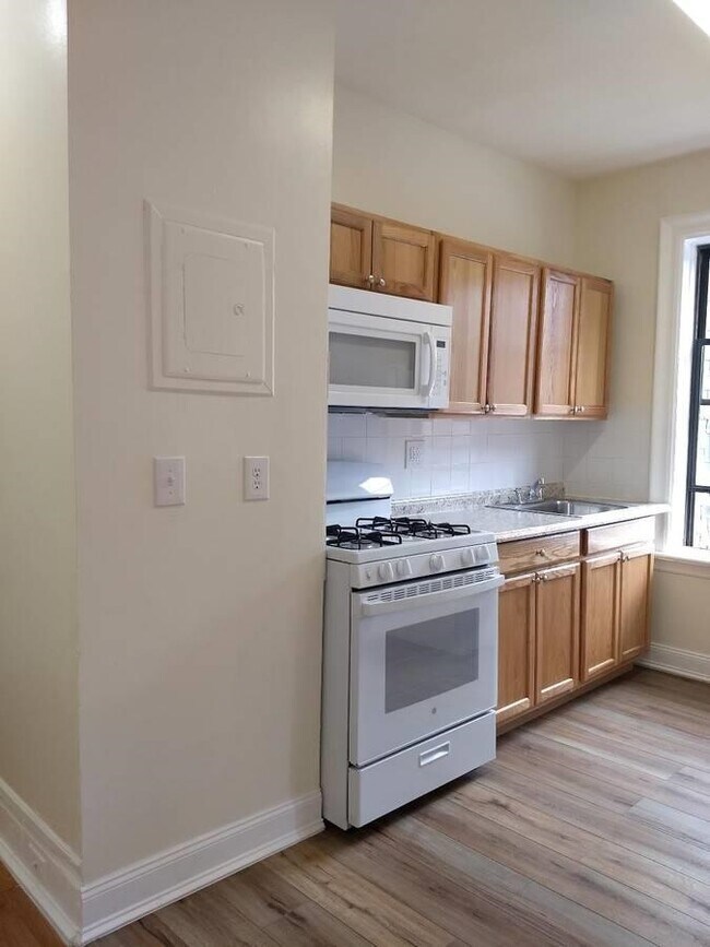 Foto del edificio - 429 Fairmount Ave