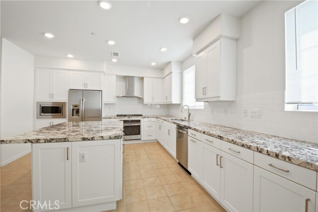 Building Photo - 137 Cadence