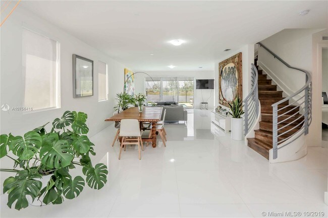 Foto del edificio - 9795 NW 75th Terrace