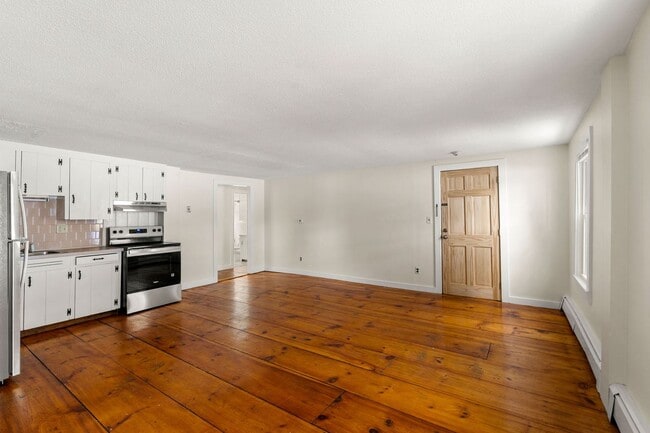 Foto del edificio - 97 Groton St