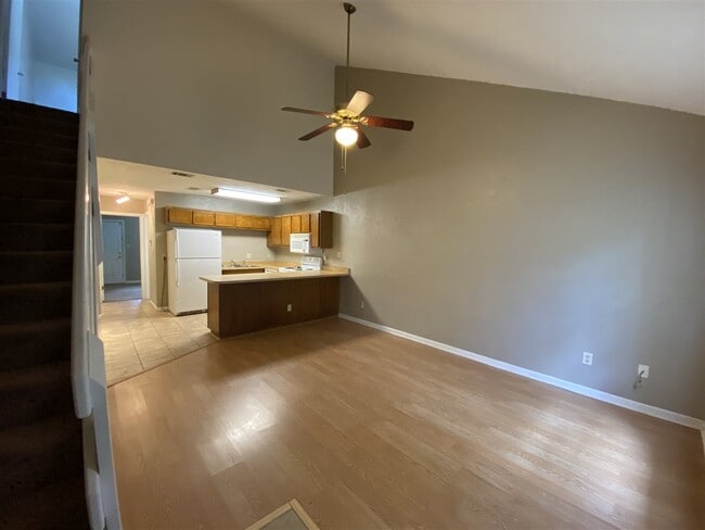 Building Photo - 1159 Ocala Rd