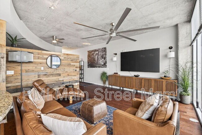 Foto del edificio - 155 S Court Ave