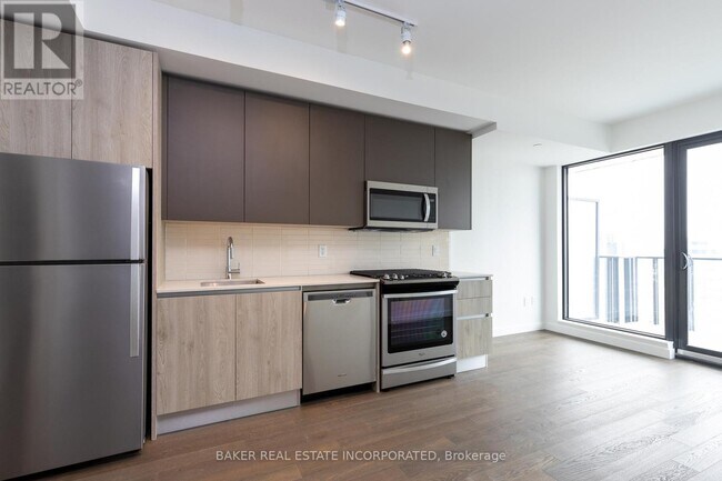 Building Photo - 2A Church St